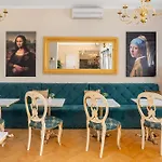 Storge Boutique Omis