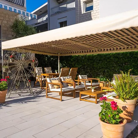 Storge Boutique Hotel *