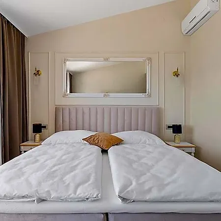 Storge Boutique 4* Omiš