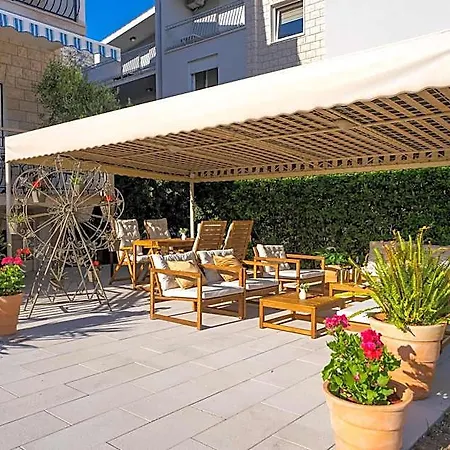 Hotel Storge Boutique 4*