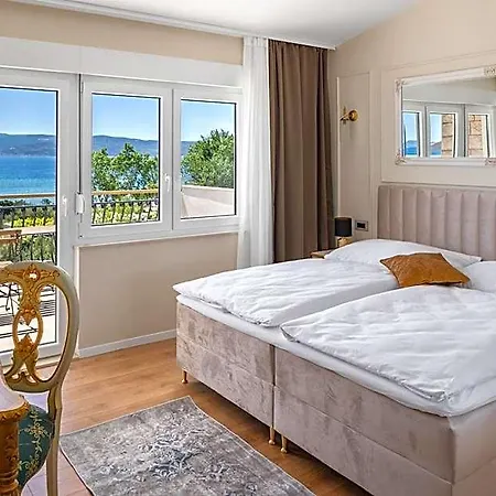 Storge Boutique 4* Omiš
