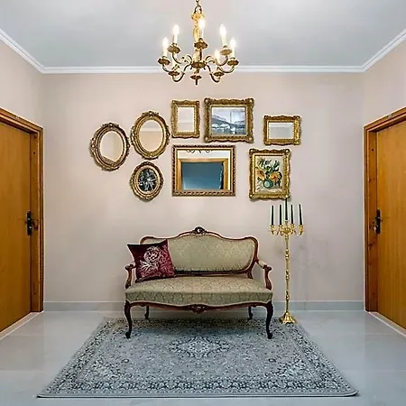 Storge Boutique