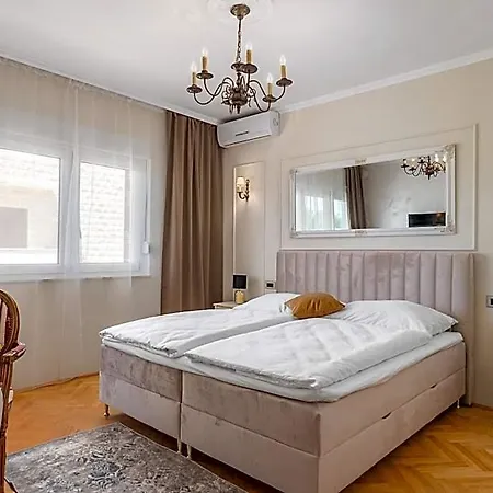 Storge Boutique 4*