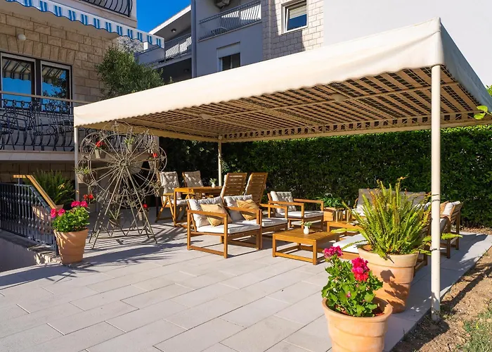 Storge Boutique Hotell 4*