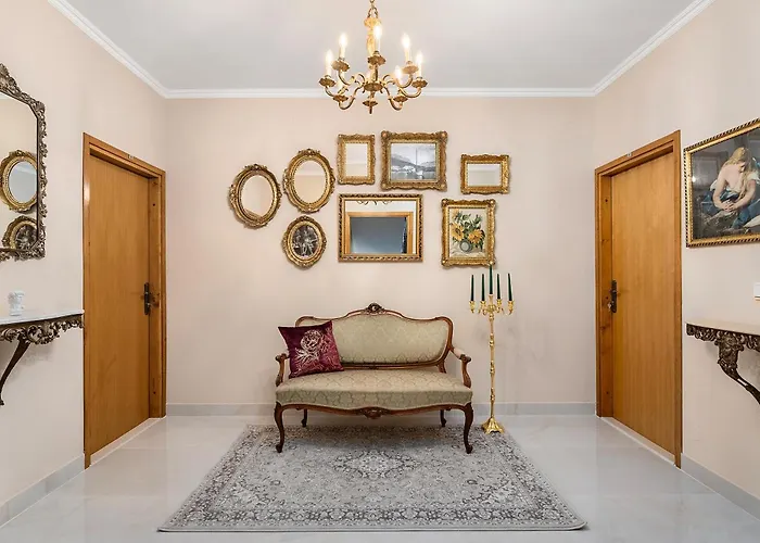 Storge Boutique Hotell 4*