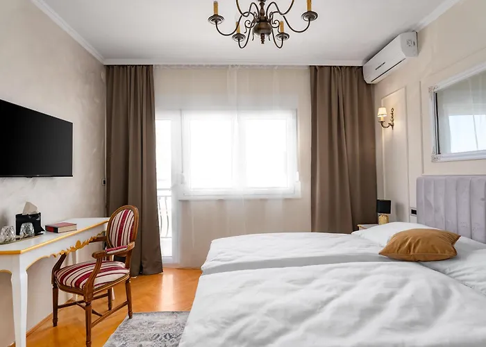 Storge Boutique Hotell 4*